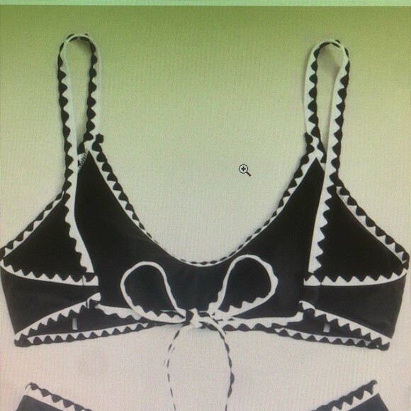 SHEIN Small Black White Contrast Binding Rickrack Bikini Top Swimsuit Padded - Picture 3 of 9